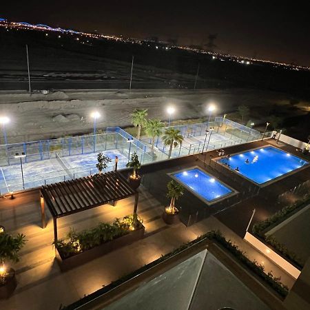 Modern Studio Center Of Dubai Exteriör bild