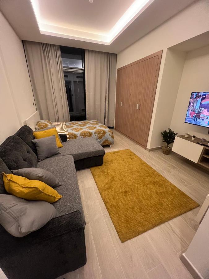Modern Studio Center Of Dubai Exteriör bild