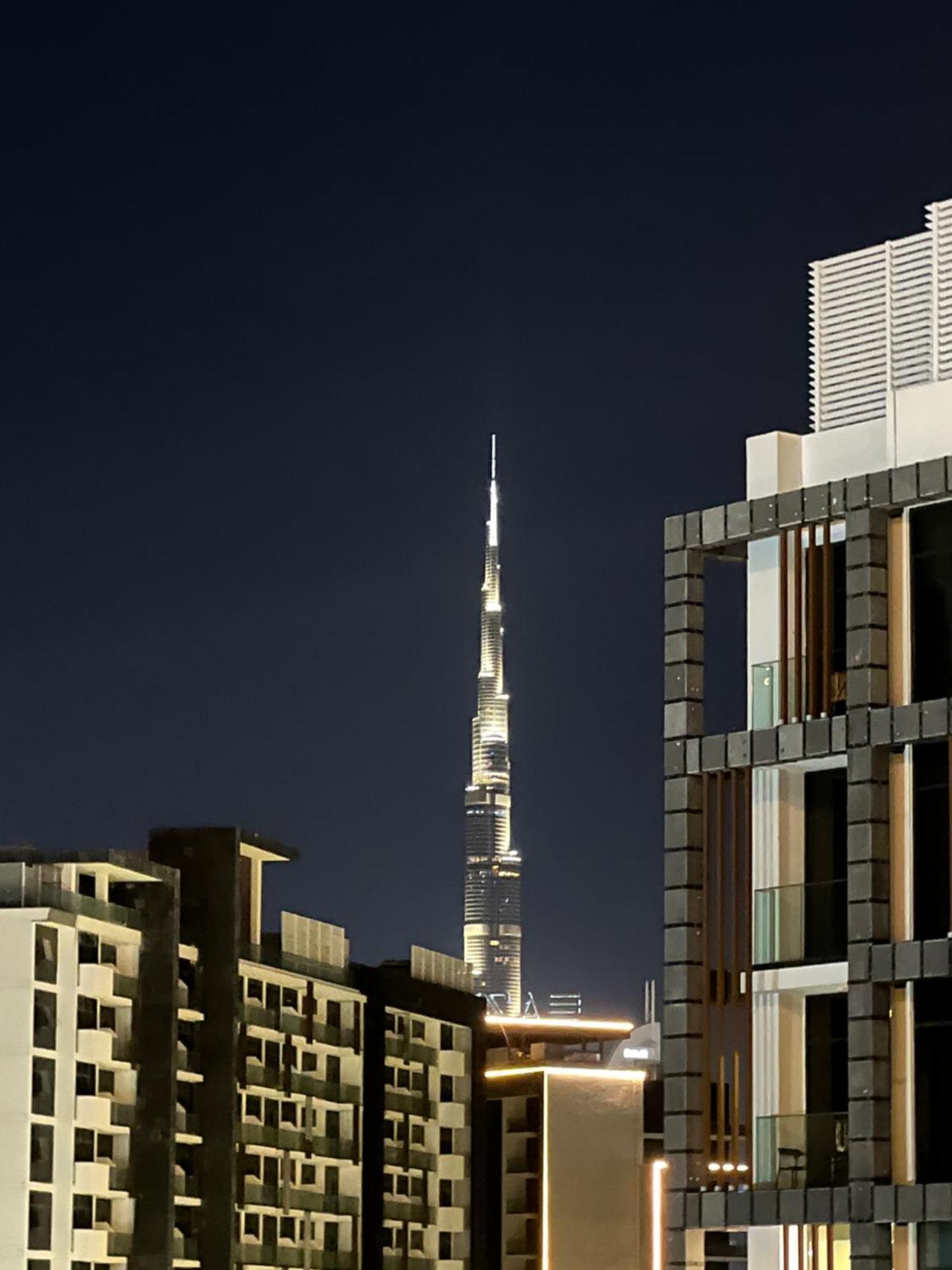 Modern Studio Center Of Dubai Exteriör bild